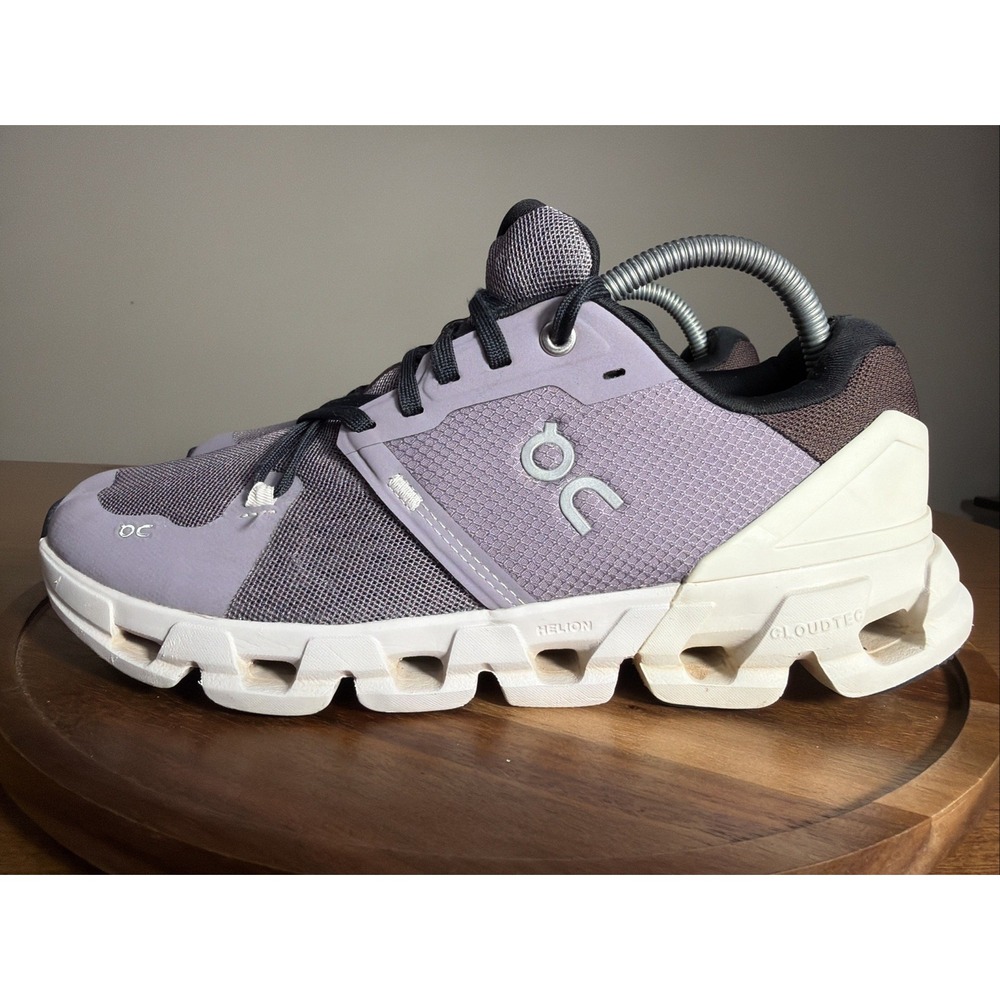 On Cloud Cloudflyer 4 Womens 9 Magenta Purple Running Shoes 71.98671
